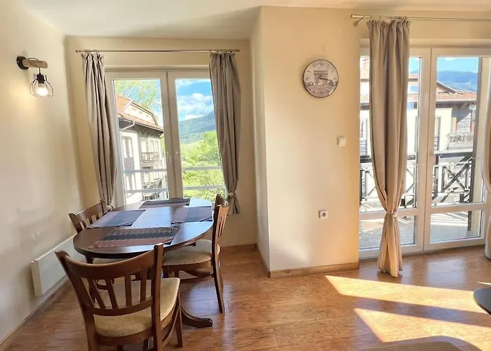 公寓 Bojurland Apartment, *