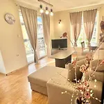 Bojurland Apartment,