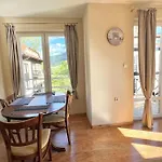 公寓 Bojurland Apartment, *
