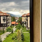 Bojurland Apartment, 班斯科