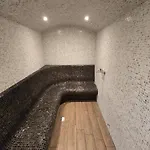 Bojurland Apartment, 公寓