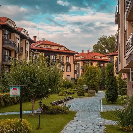 Bojurland Apartment, Apartment *